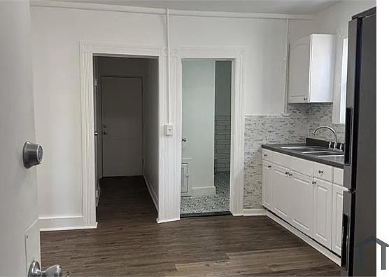3rd image of 258 Sheridan St