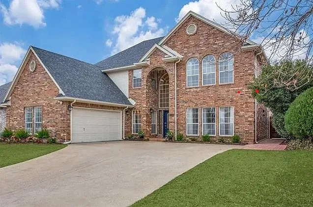5 bed, 3079 sqft, $3,950 — Photo 2