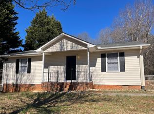 114 Glyn Oaks Dr, Boiling Springs, SC 29316