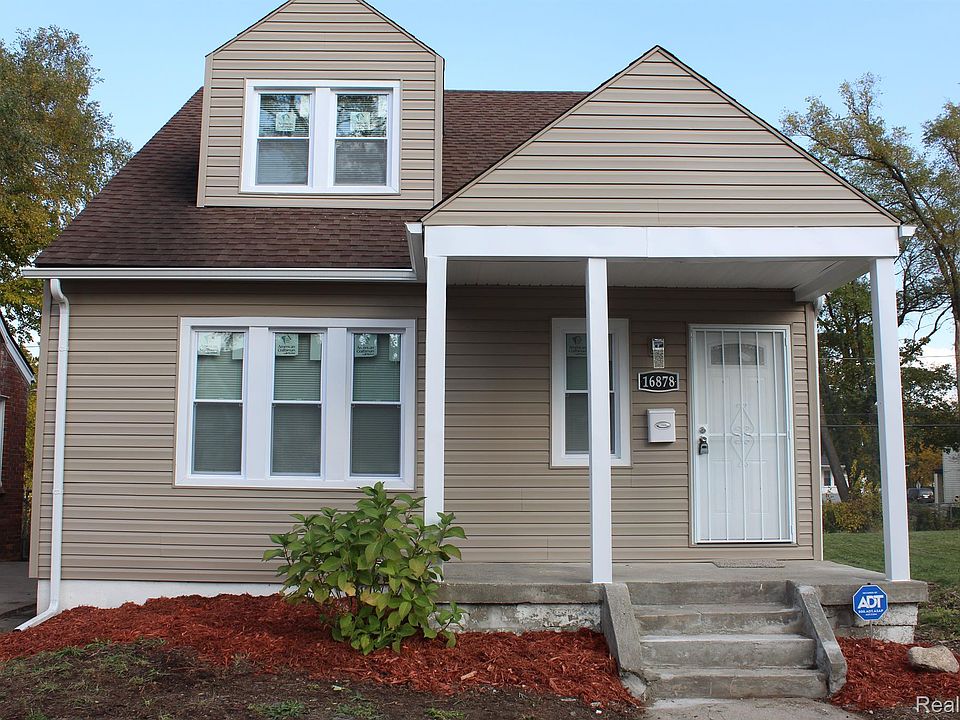1st image of 16878 Lilac St