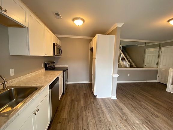 5th image of 104 Sudbury Way APT C