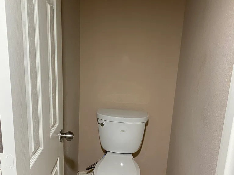7925 Branch Hollow Trl — Photo 18