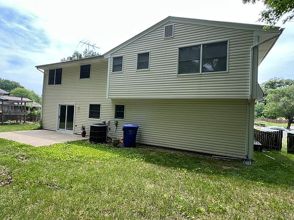 2nd image of 6002 Carlisle Rd
