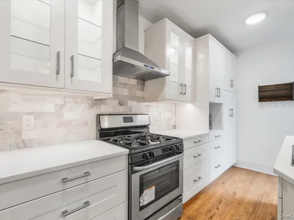 30 Windsor Terrace #4J, White Plains, NY 10601