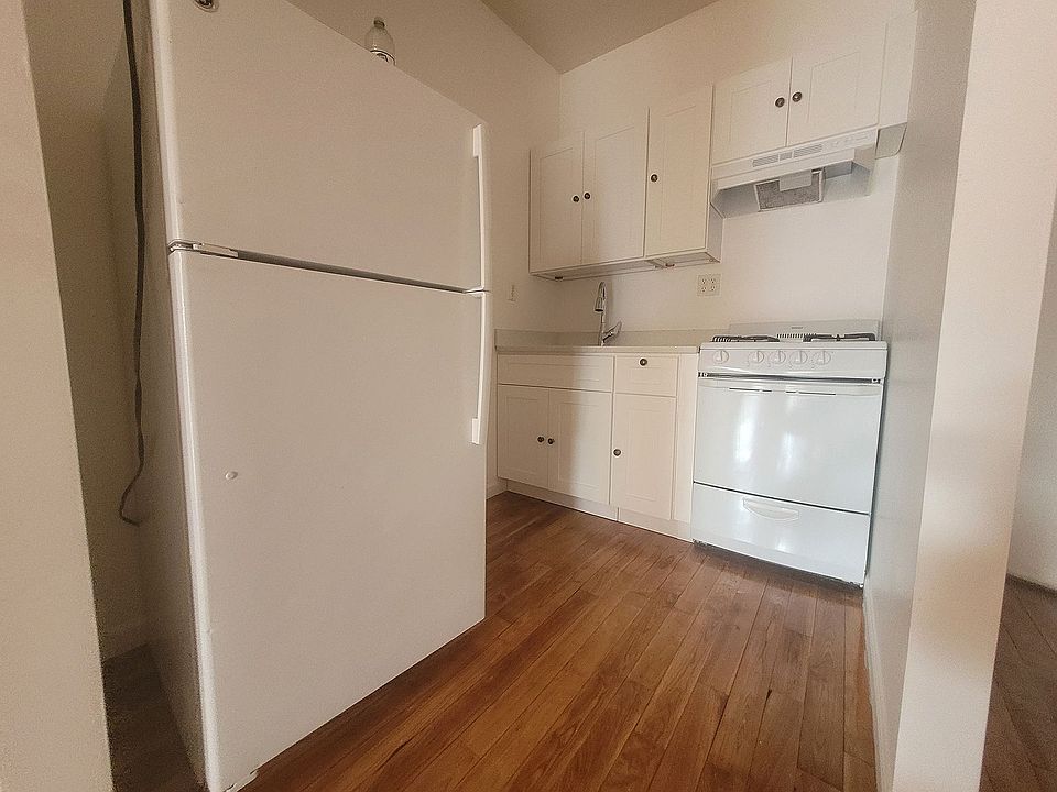 1st image of 587 Halsey St #3F