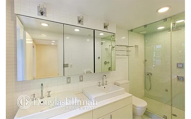 Rented by Douglas Elliman | media 6