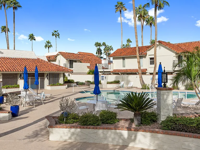 7118 E Buena Terra Way — Photo 38