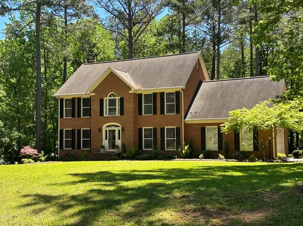 403 Gatewood Dr, Greenwood, SC 29646