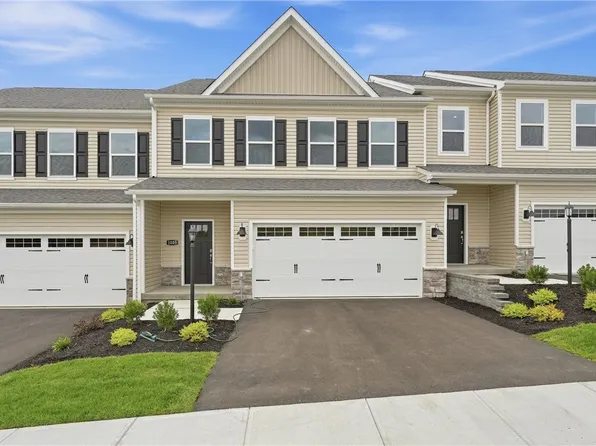 1005 Darcy Dr, Valencia, PA 16059