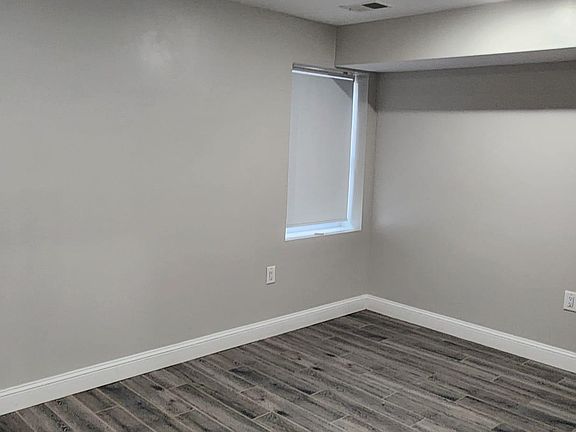 3rd image of 549 Palisade Ave #1