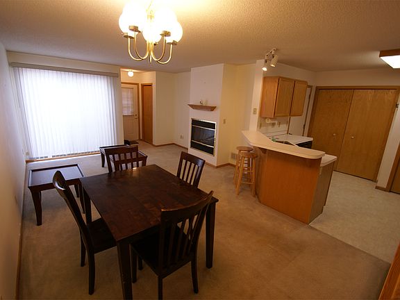 2nd image of 1825 Donegal Dr APT 9