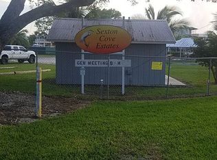 8 Grassy Rd, Key Largo, FL 33037