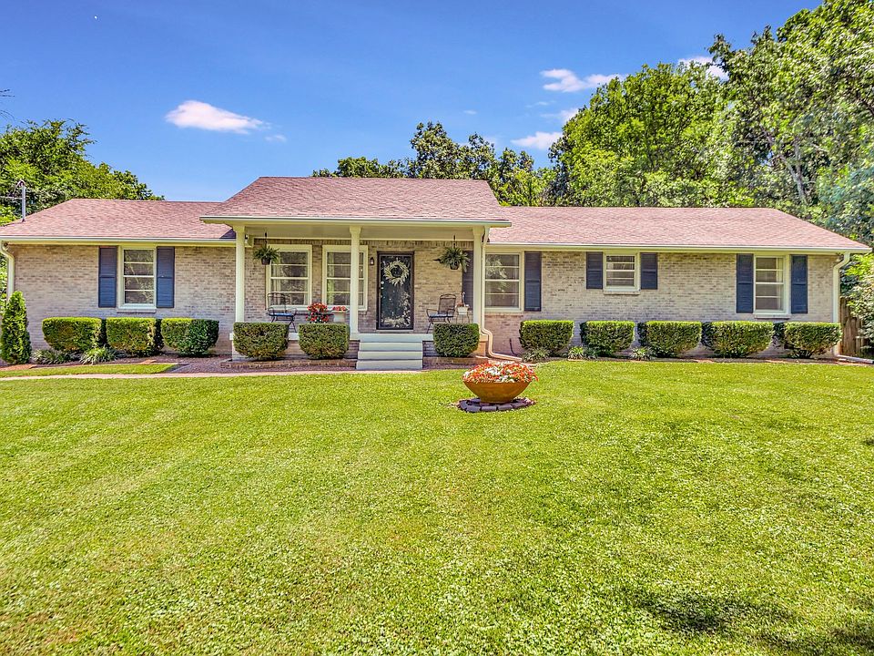 1st image of 205 Hazelwood Ln