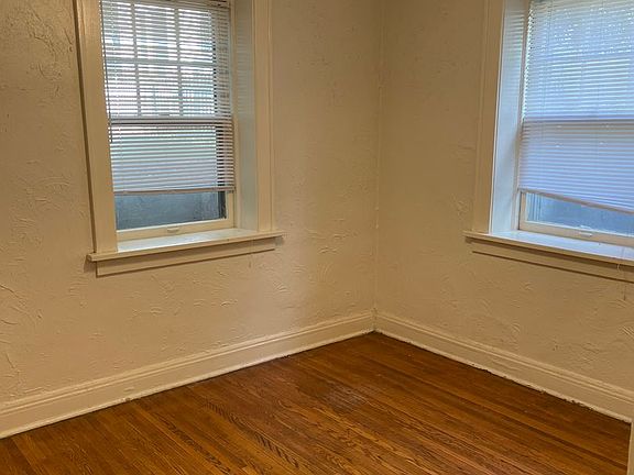 2nd image of 2212 Girard Ave S APT B