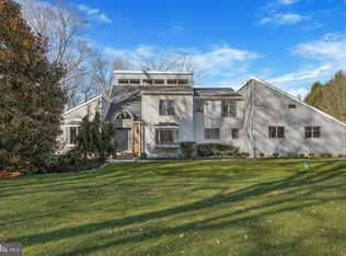 879 Cox Rd, Moorestown, NJ 08057