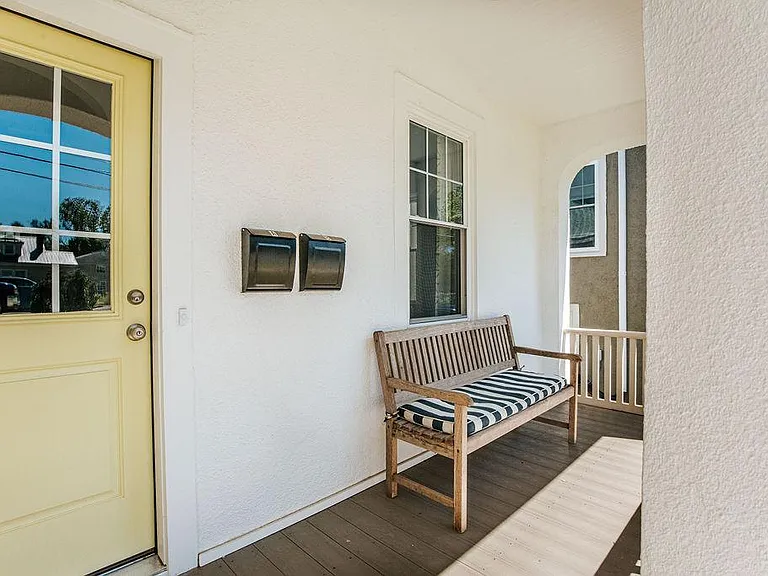2311 Fontaine Ave — Photo 3