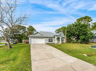305 Americana Blvd NE, Palm Bay, FL 32907