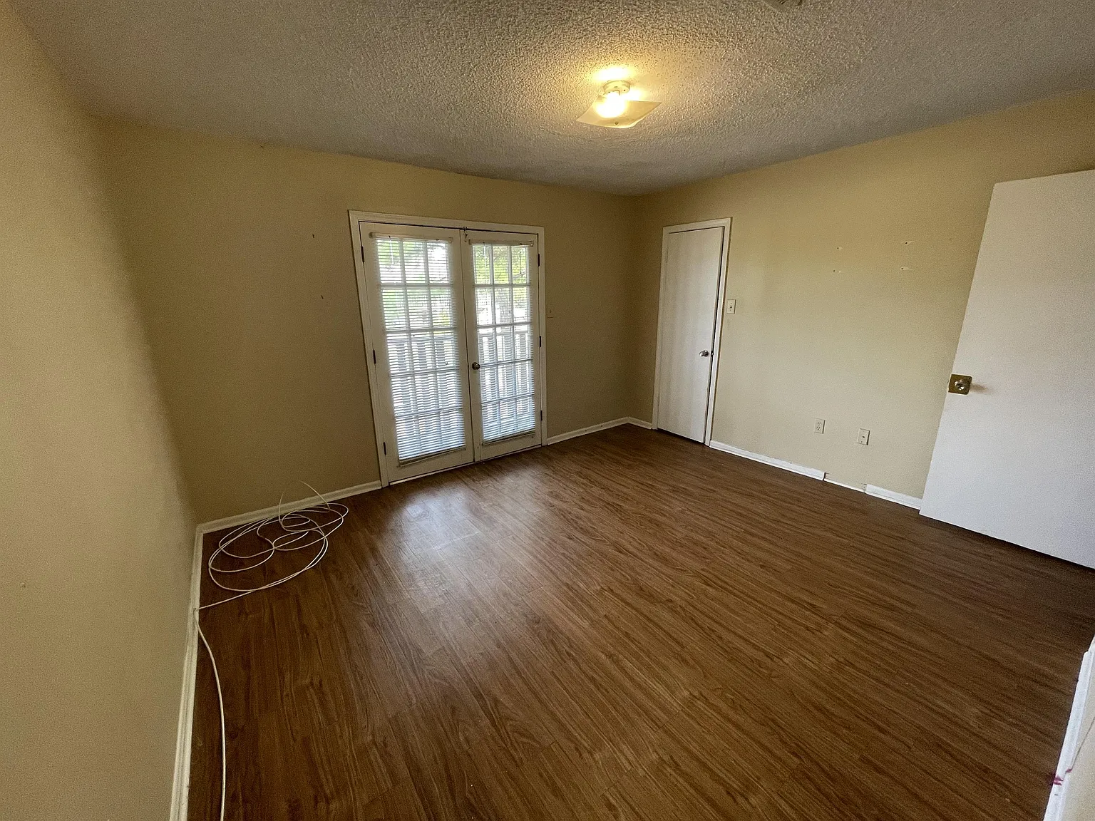 1643 Cedar Lake Drive - D — Photo 4