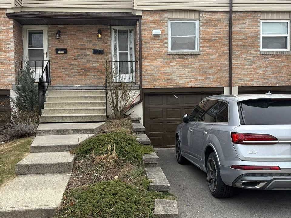 1st image of 10 Angus Rd #73