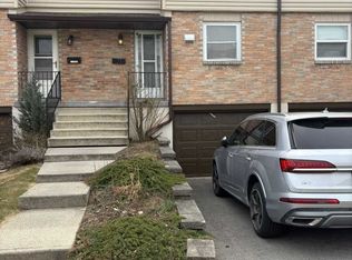 10 Angus Rd #73, Hamilton, ON L8K6K3