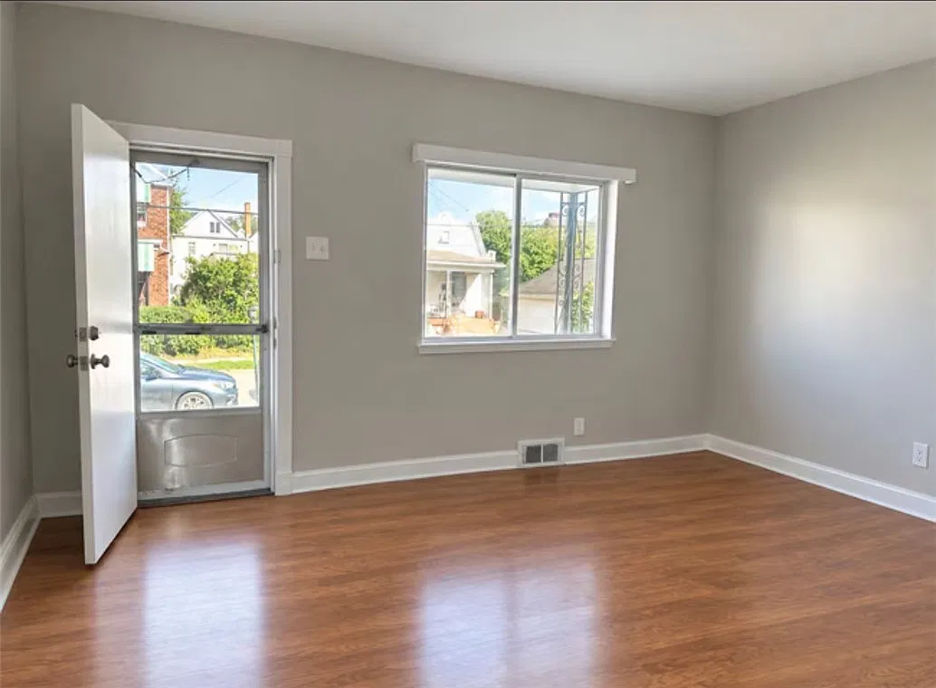2 bed, $1,195 — Photo 2