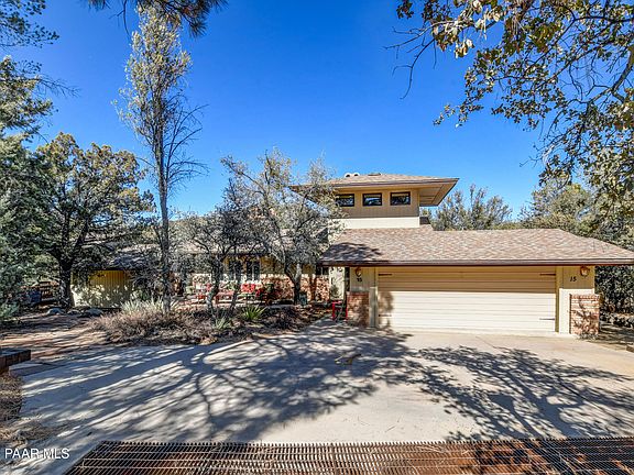 3rd image of 15 Manzanita Ct