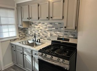 2824 Wooster Rd, Rocky River, OH 44116
