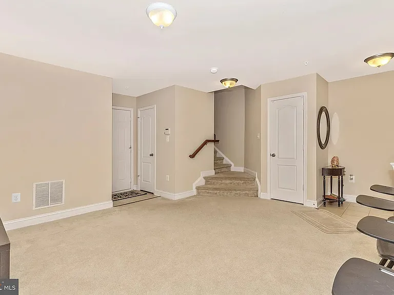 11882 Country Squire Way — Photo 34