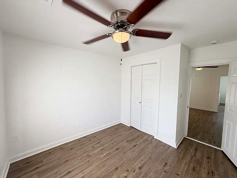 205 N 18th St — Photo 12