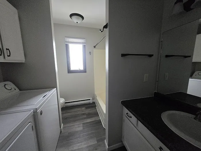 700 Great Plains Ct #UPPER LEVEL — Photo 8