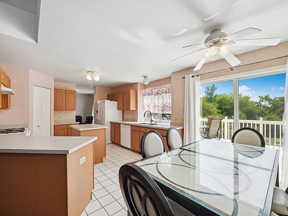 3rd image of 2184 N Aster Pl
