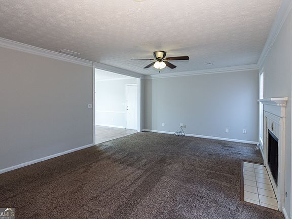 3rd image of 141 Brownsmill Dr