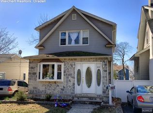 322 5th St, Ridgefield Park, NJ 07660