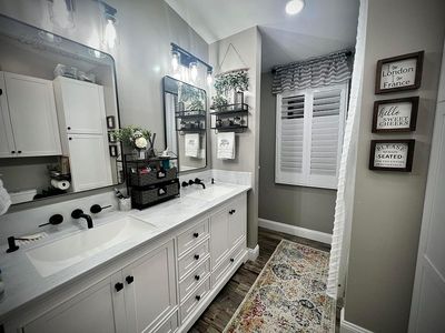 8 NW J St, Richmond, IN, 47374