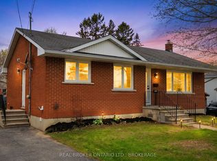 340 River St, Gananoque, ON K7G2R2