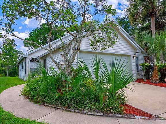 3rd image of 178 Clear Lake Cir