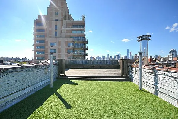 Rented by Bold New York | media 7