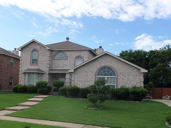 2nd image of 903 Mockingbird Ln