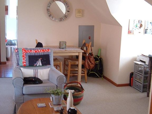 Livingroom/Dining Area