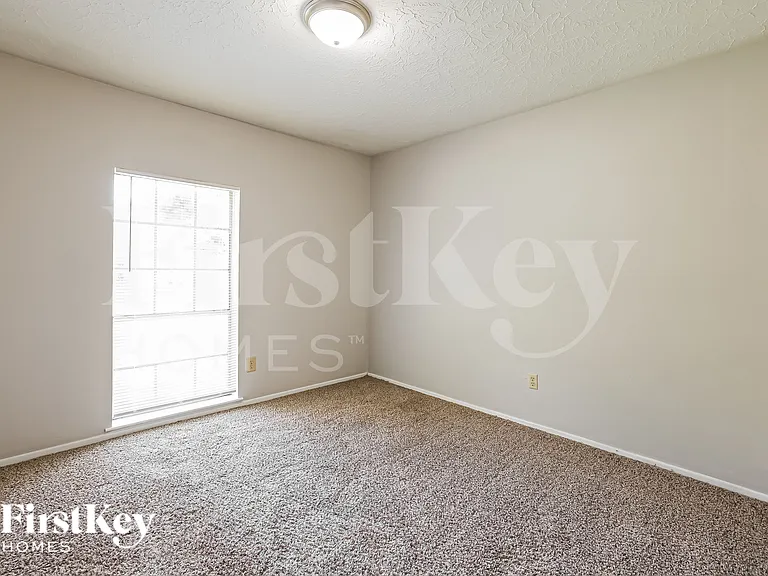 4426 Adonis Dr — Photo 15