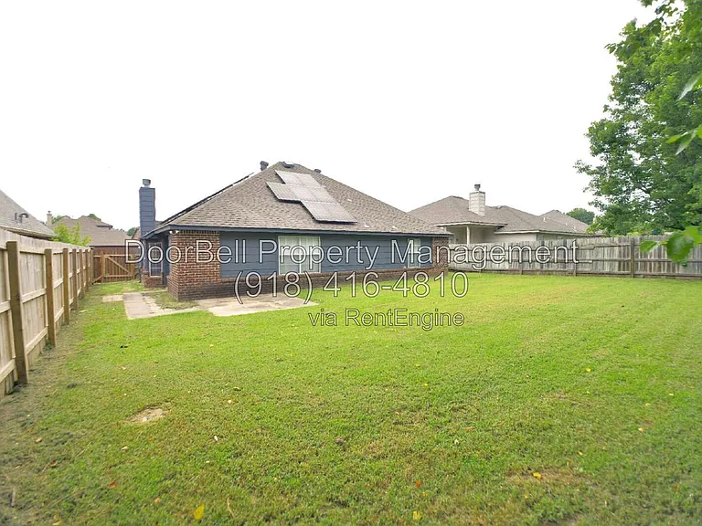 11621 S Mulberry Ln — Photo 24