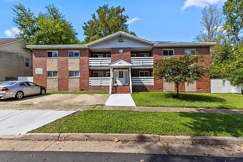 2421 Bolton St #F Photo 1