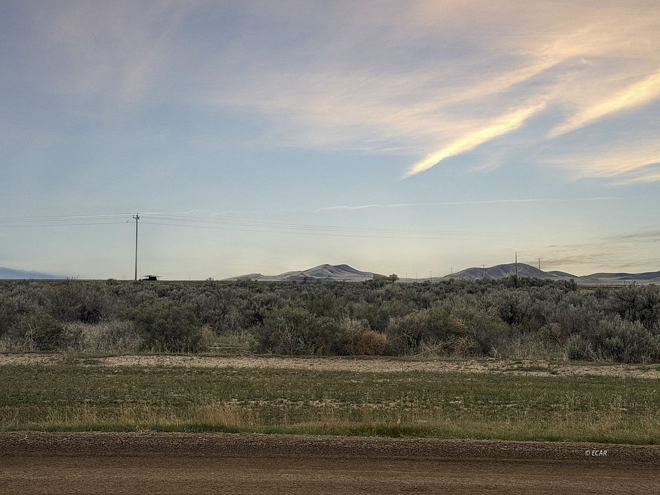2nd image of 2 Kings River Rd