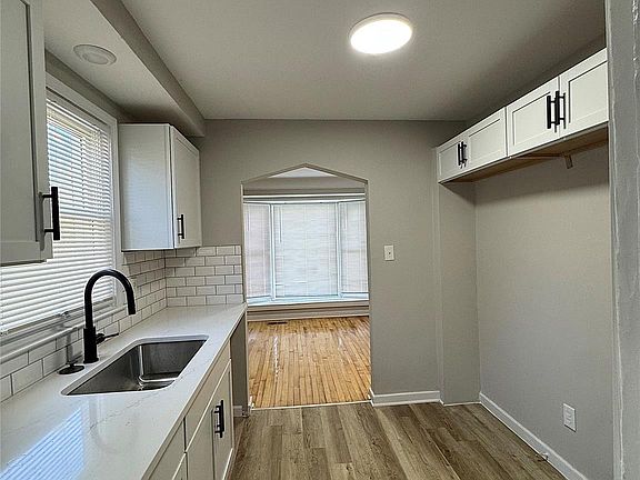 5th image of 6267 Piedmont St