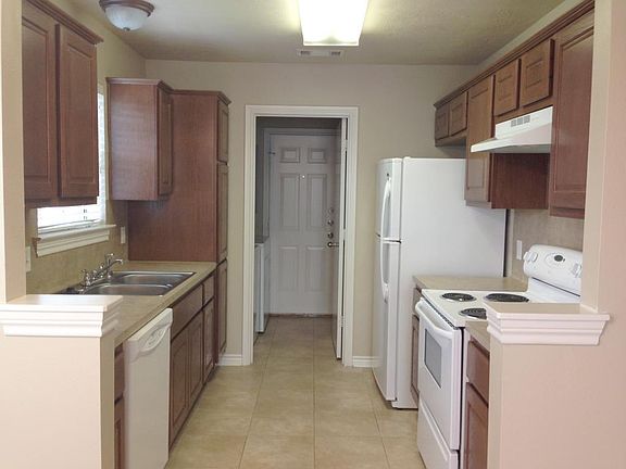 5th image of 2513 Teal Dr