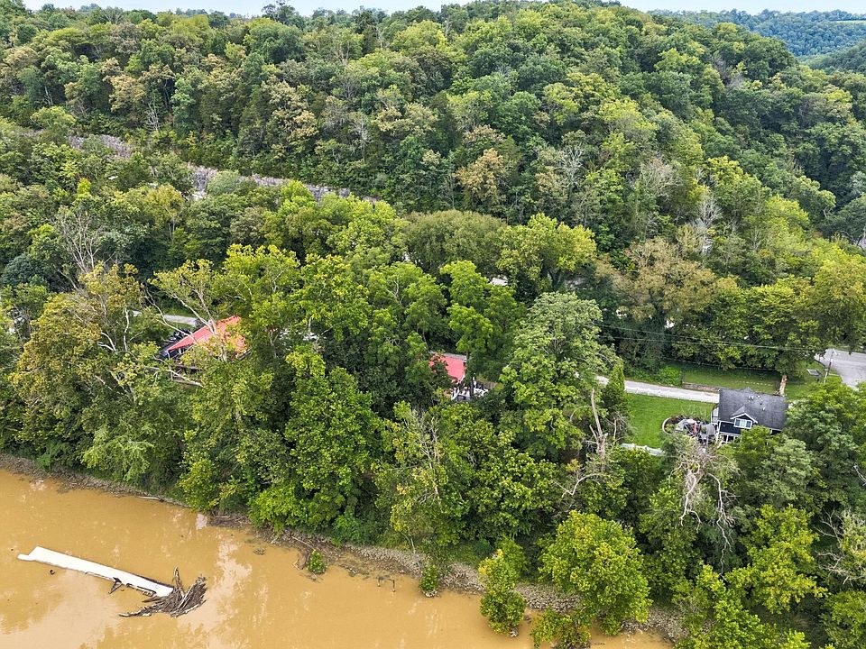 37th image of 148 Hidden Grove Ln