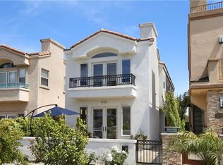 222 10th St, Huntington Beach, CA 92648