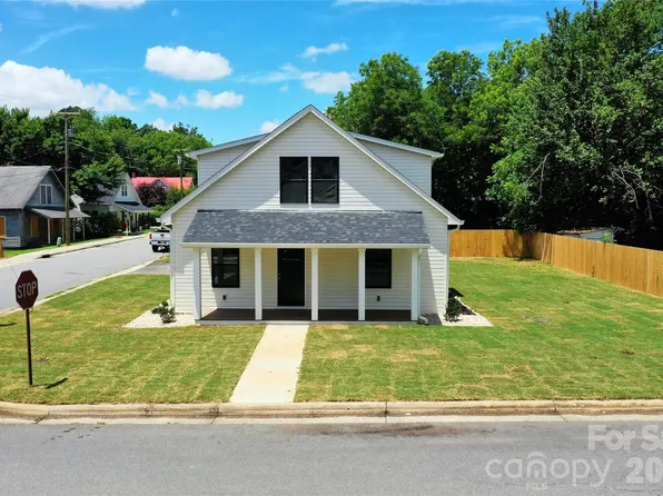733 Spruce St, Mooresville, NC 28115