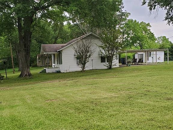 4th image of 602 E Royall Blvd