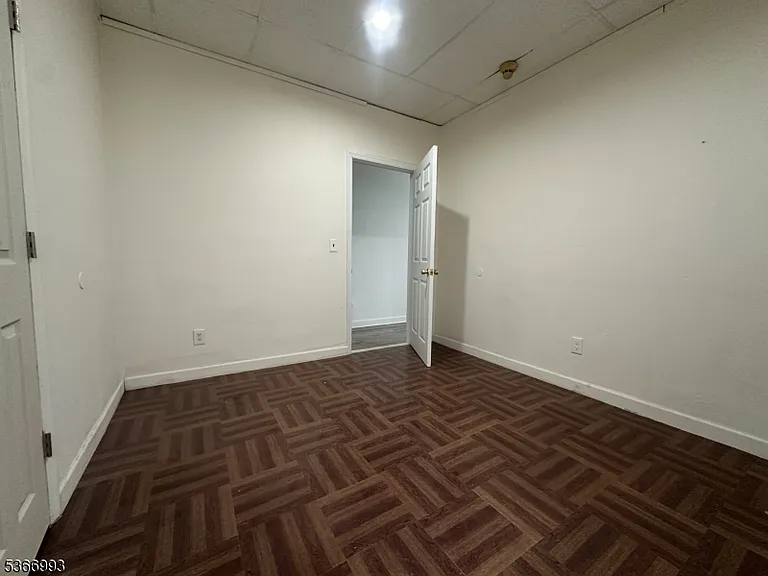 52-54 Stuyvesant Ave #1 — Photo 2